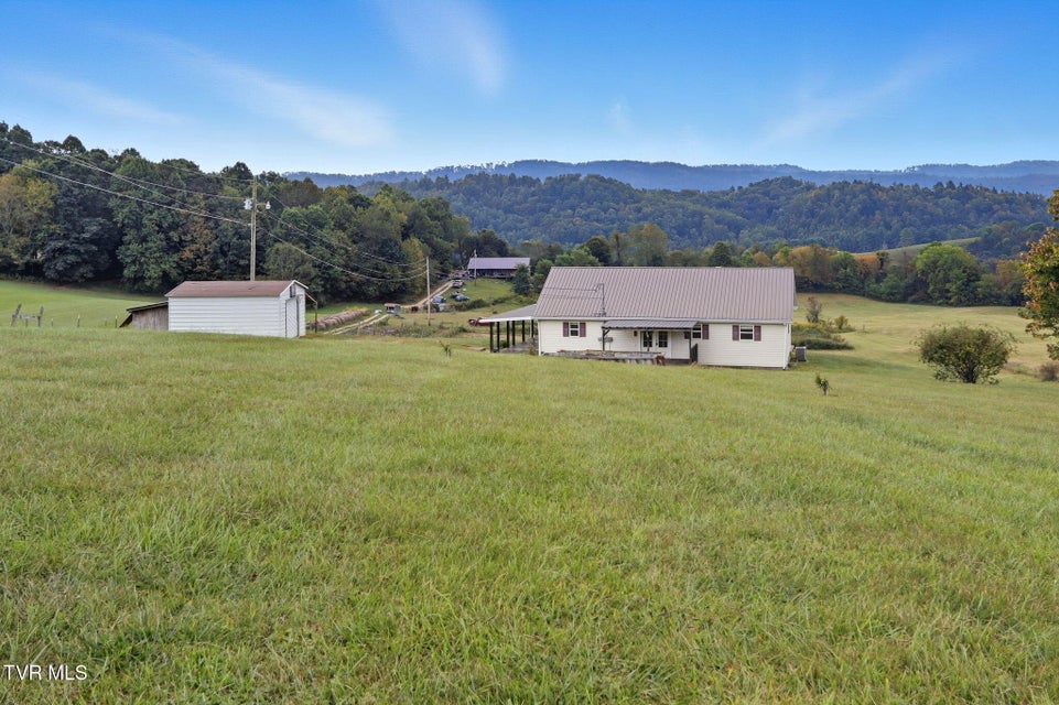 Photo #6: 1331 Pine Orchard Road