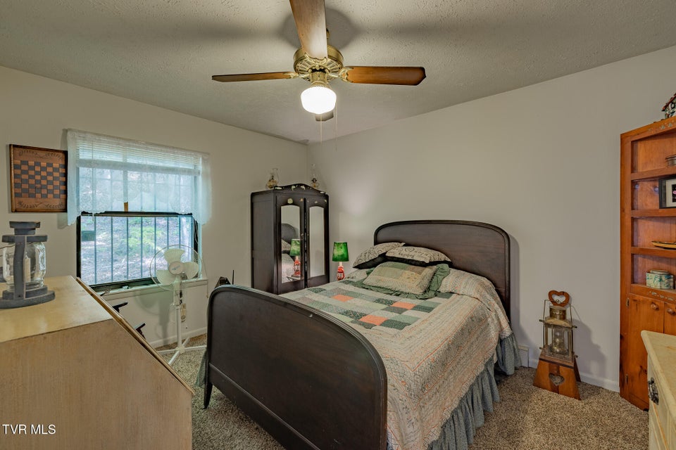 Photo #15: 179 Woodhaven Drive