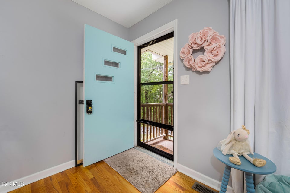 Photo #8: 118 Mountain View Circle