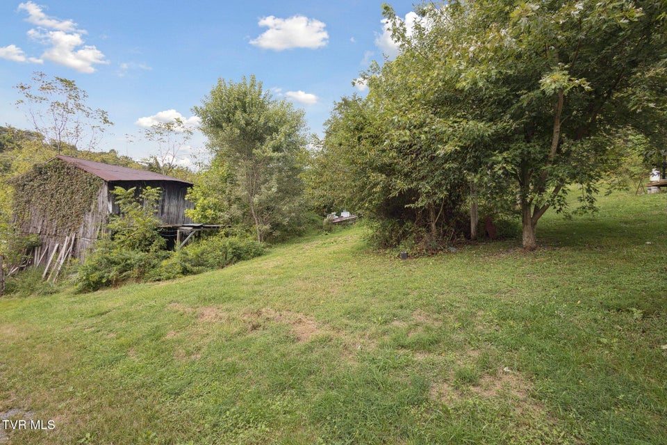 Photo #4: 5020 Kingsport Highway