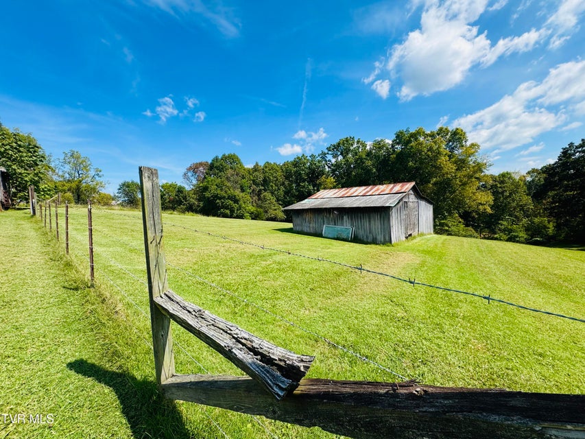 Photo #64: 923 Muddy Creek Road