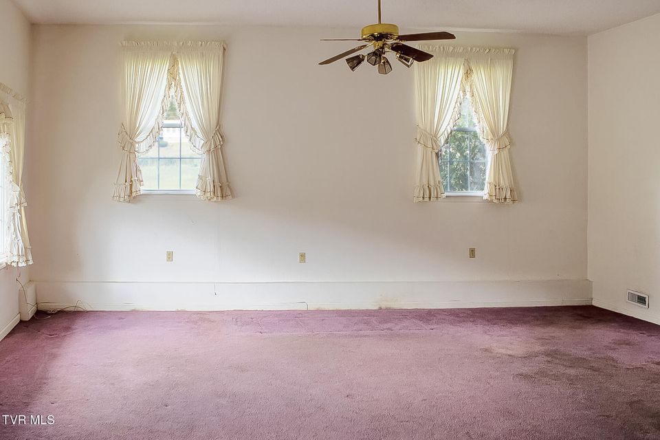 Photo #17: 121 Hope Drive