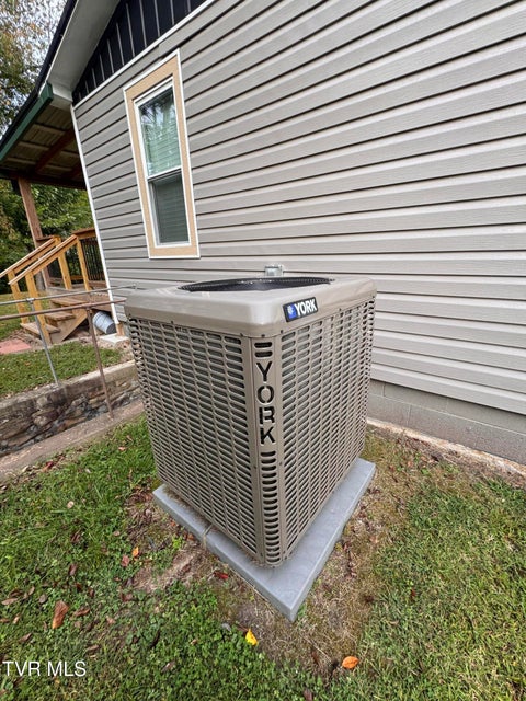 Photo #13: 101 Spar Mill Road