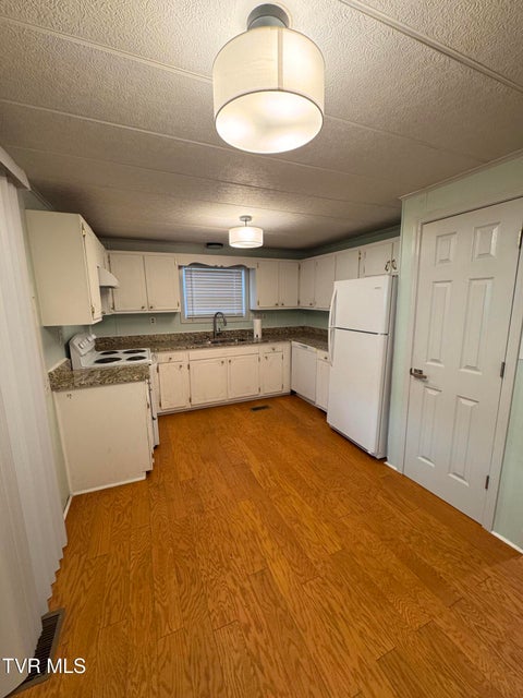 Photo #24: 101 Spar Mill Road