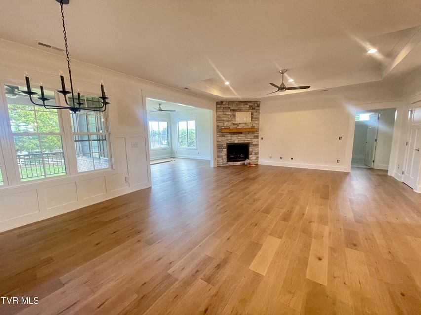 Photo #6: 60 Glaze Farm Way
