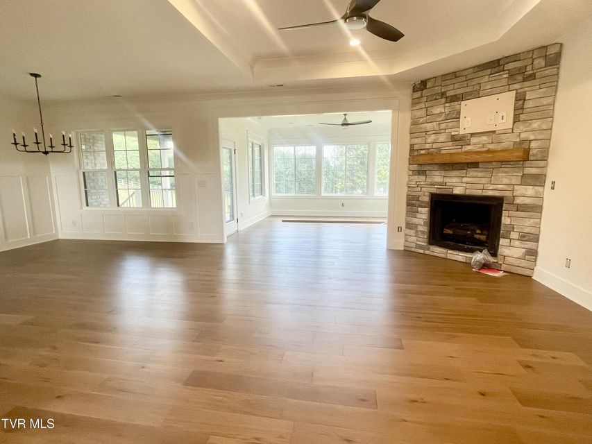 Photo #3: 60 Glaze Farm Way
