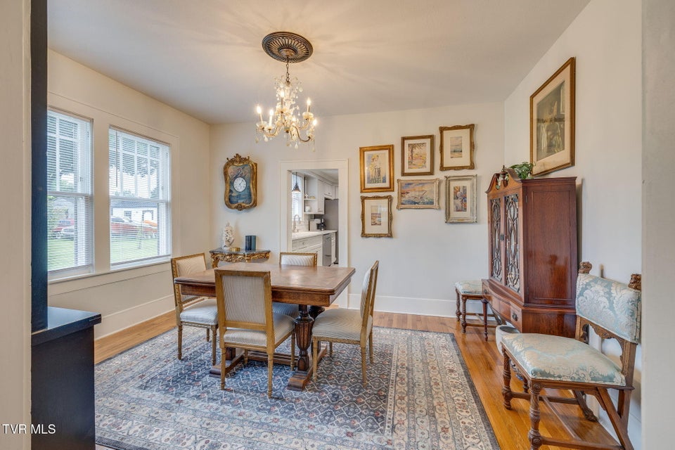 Photo #10: 604 Bravo Street