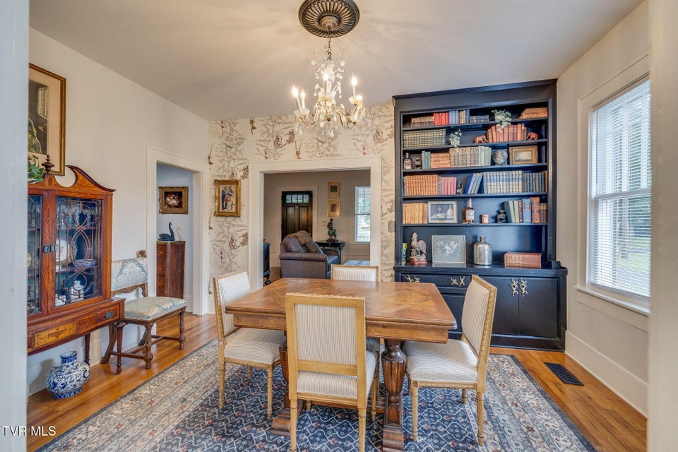 Photo #12: 604 Bravo Street