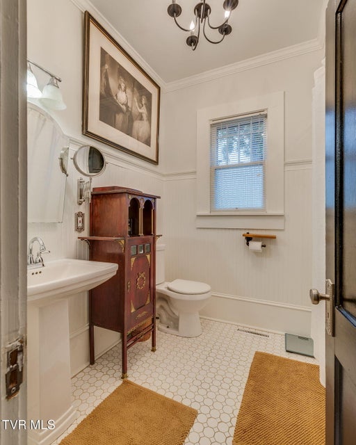 Photo #21: 604 Bravo Street