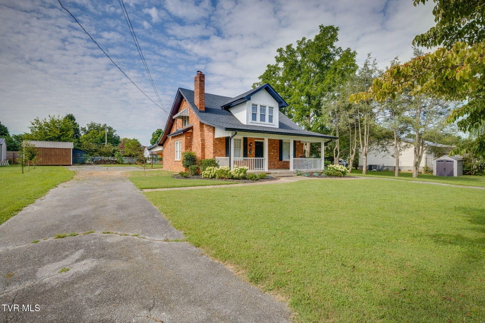 Photo #47: 604 Bravo Street