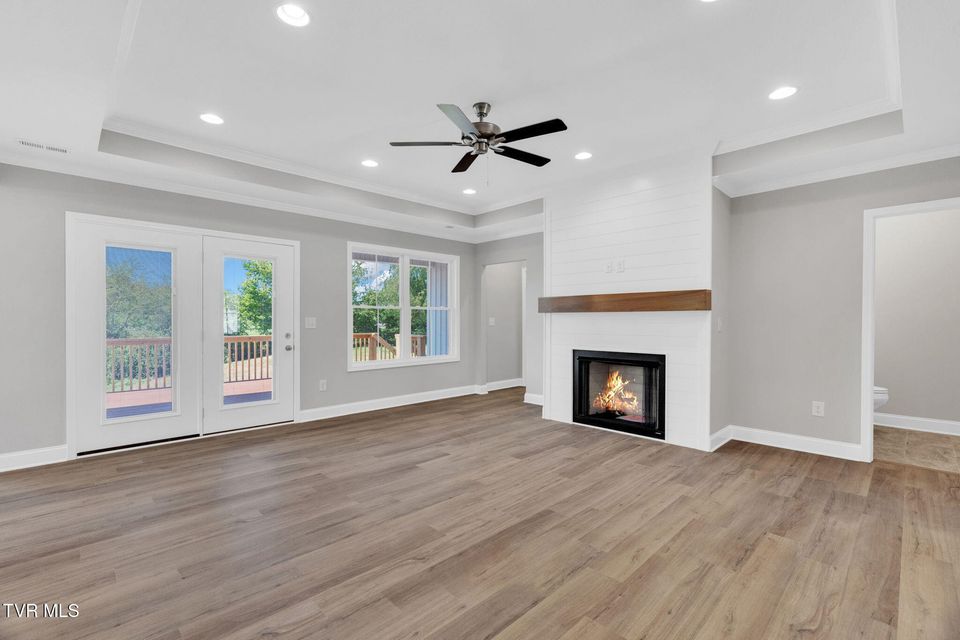 Photo #4: 560 Catalina Court