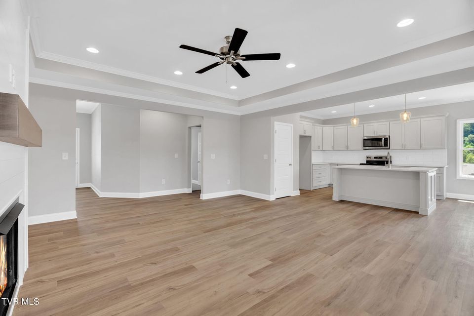 Photo #5: 560 Catalina Court