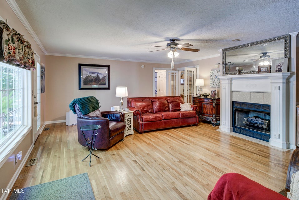 Photo #16: 144 Blue Bird Drive