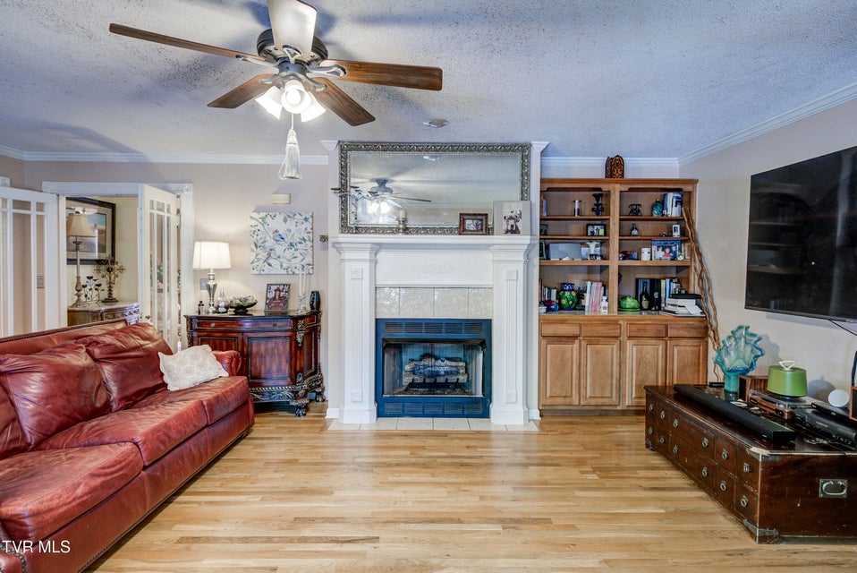 Photo #17: 144 Blue Bird Drive