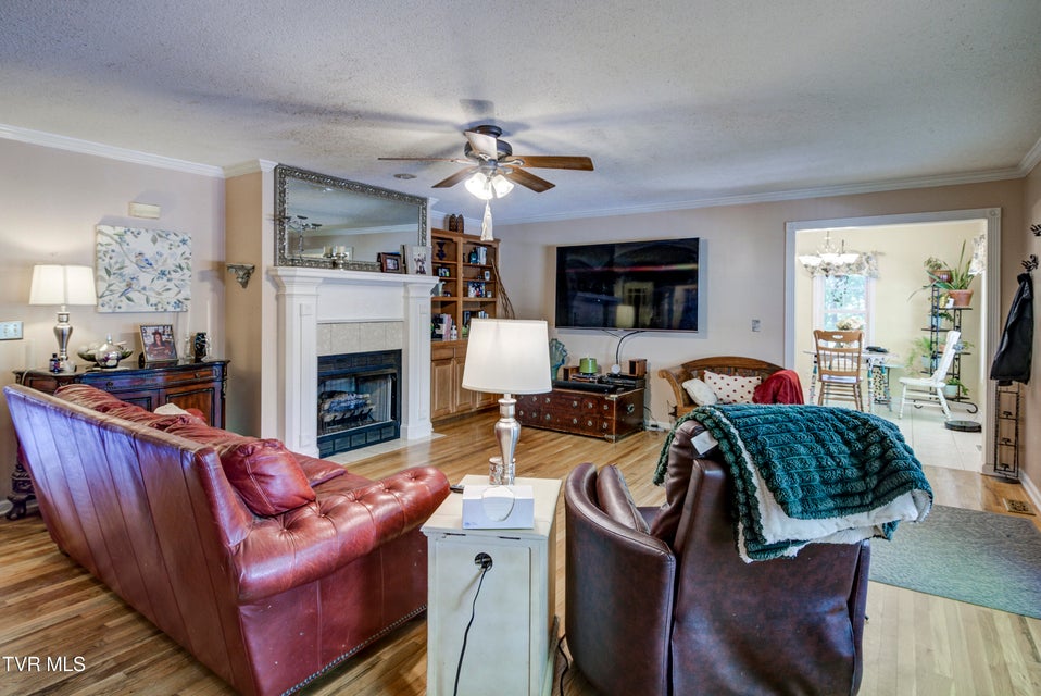 Photo #18: 144 Blue Bird Drive