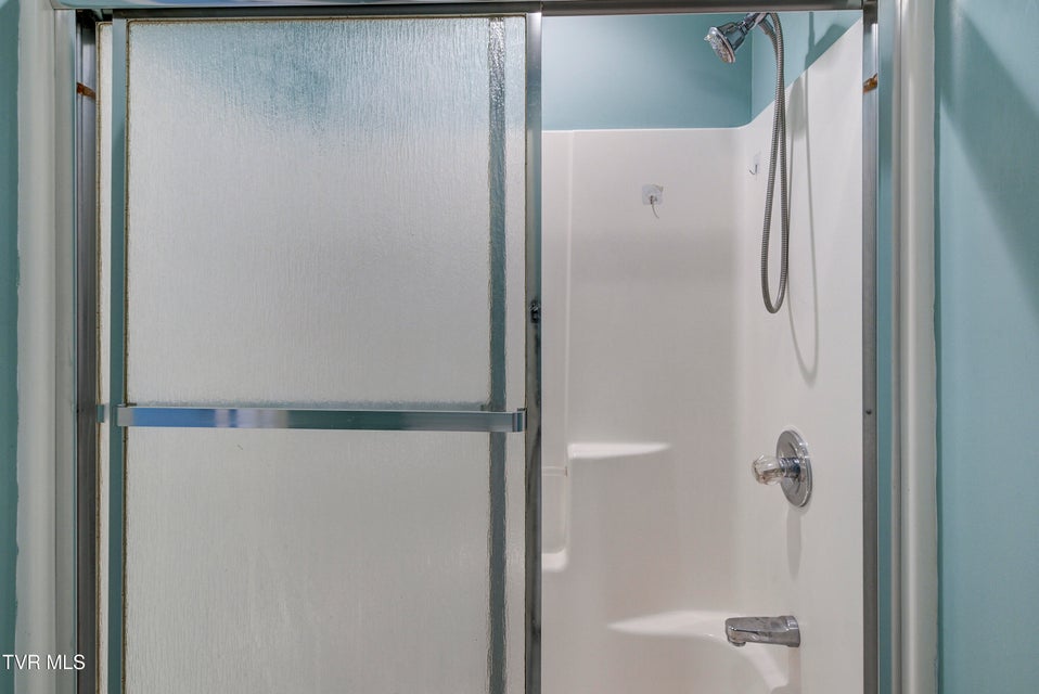 Photo #36: 144 Blue Bird Drive