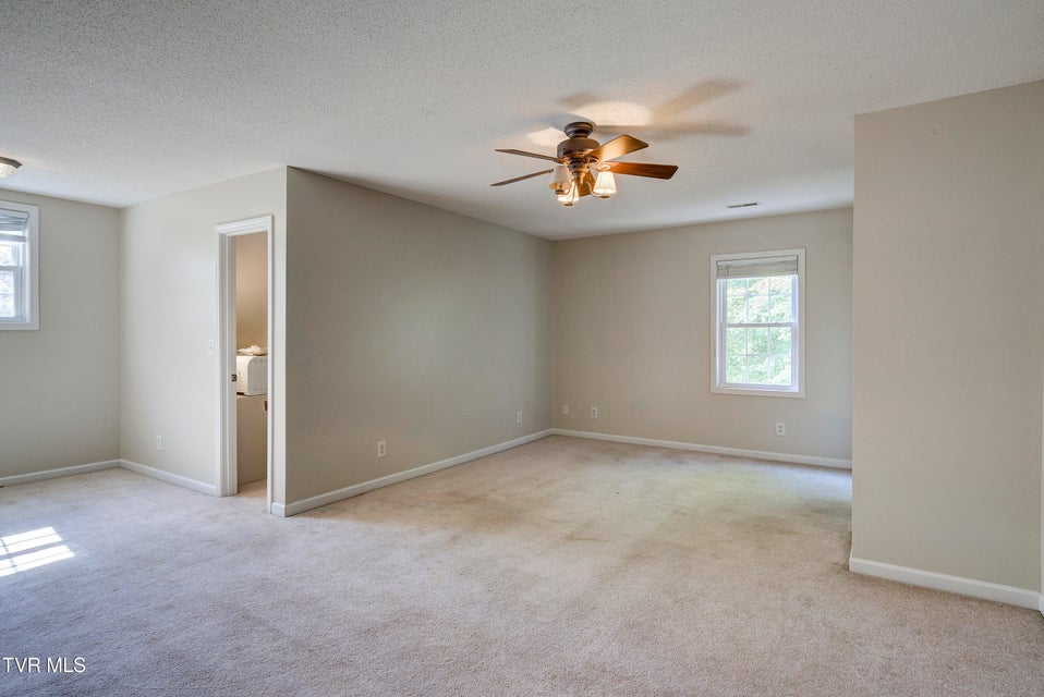 Photo #40: 144 Blue Bird Drive