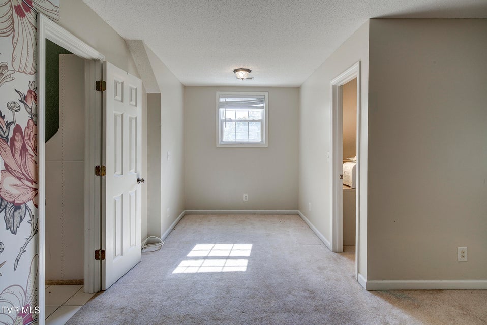 Photo #42: 144 Blue Bird Drive