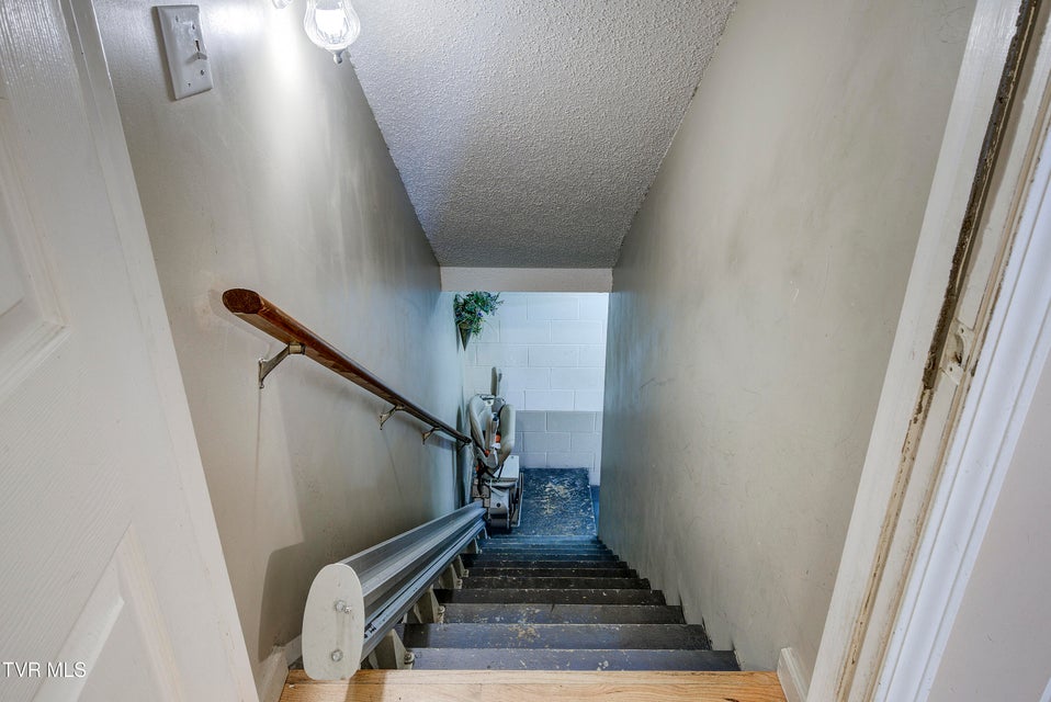 Photo #45: 144 Blue Bird Drive