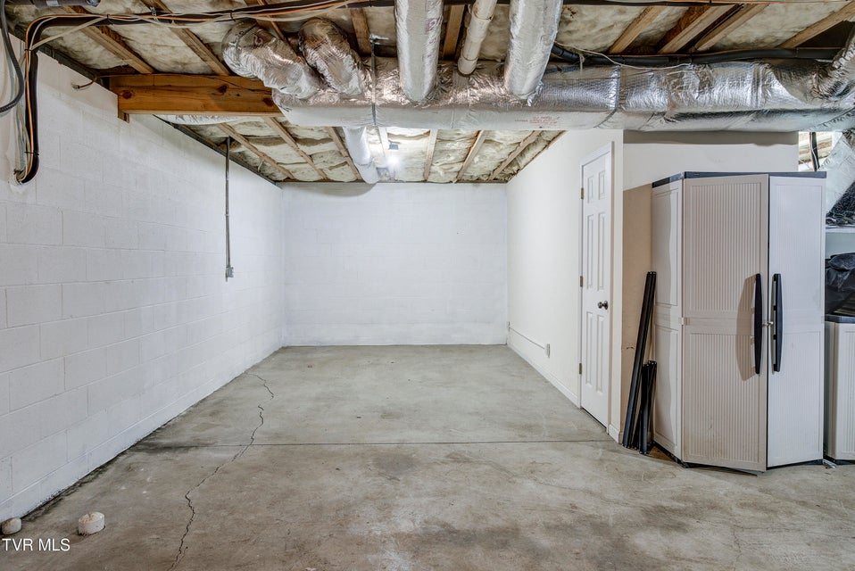 Photo #49: 144 Blue Bird Drive