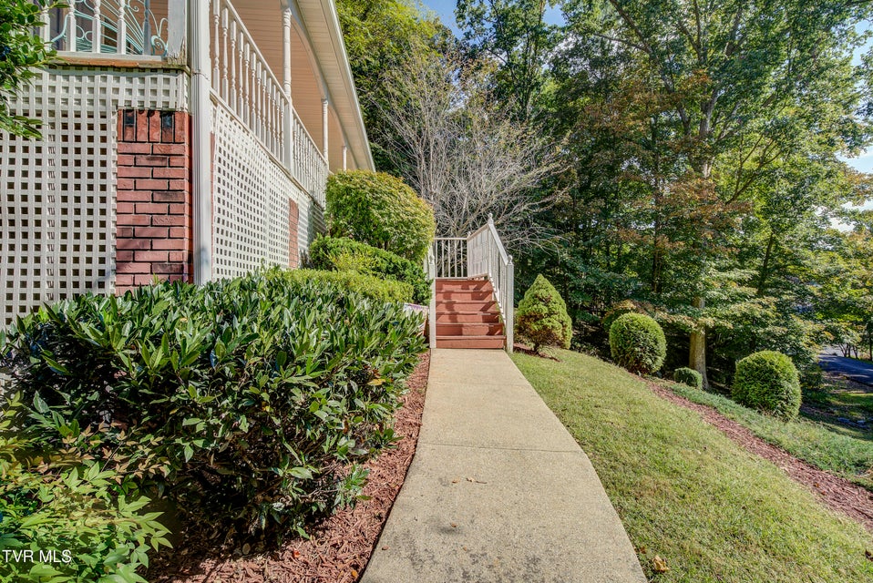 Photo #65: 144 Blue Bird Drive