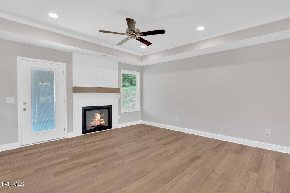Photo #6: 568 Catalina Court