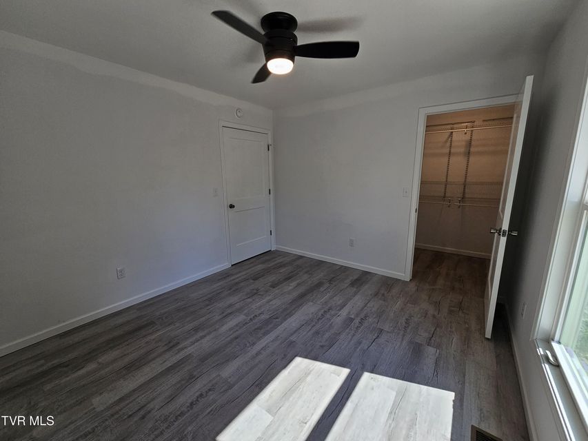 Photo #18: 204 Meadowview Road