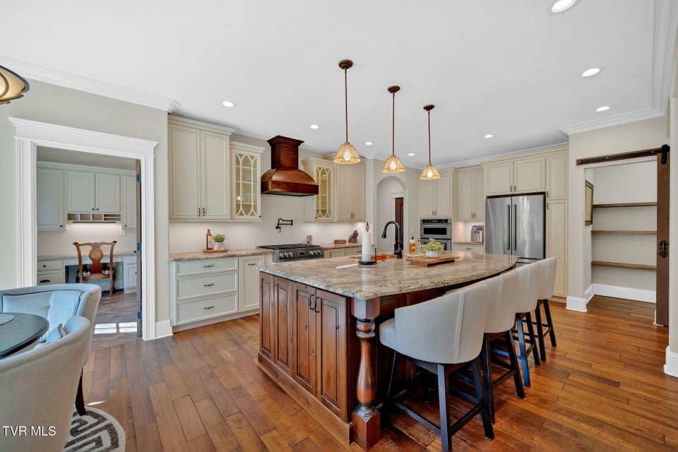 Photo #10: 610 Magnolia Ridge Drive