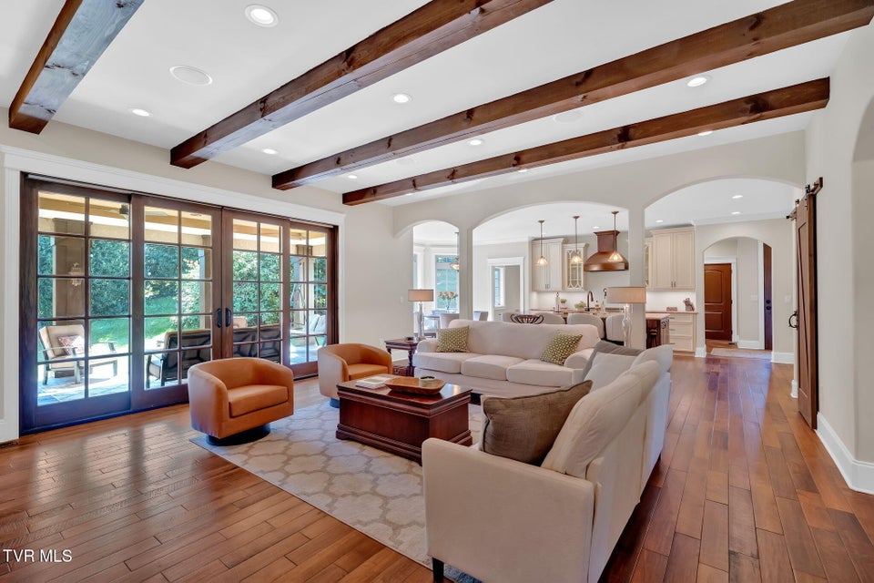 Photo #4: 610 Magnolia Ridge Drive