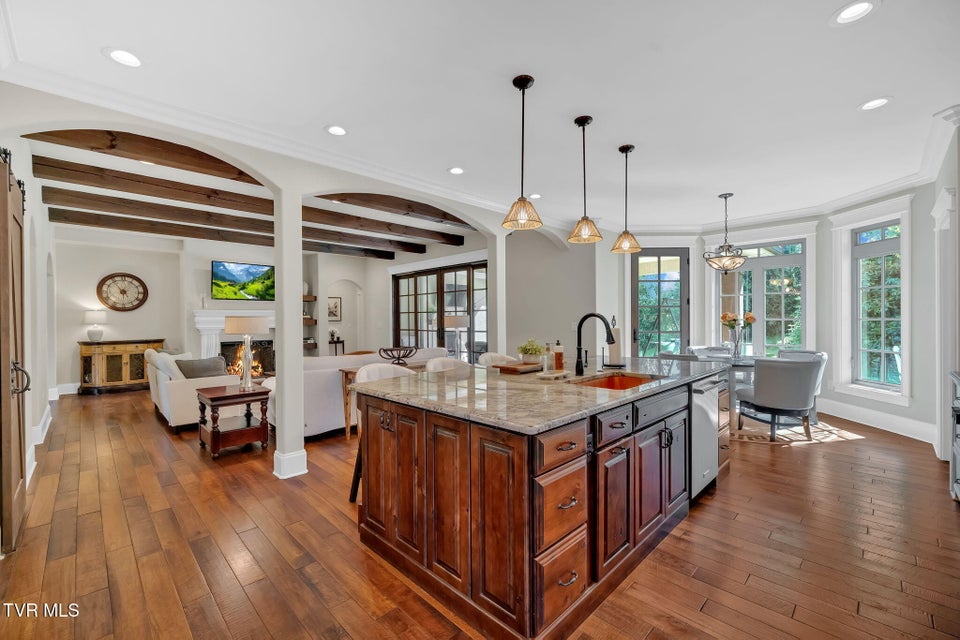 Photo #14: 610 Magnolia Ridge Drive