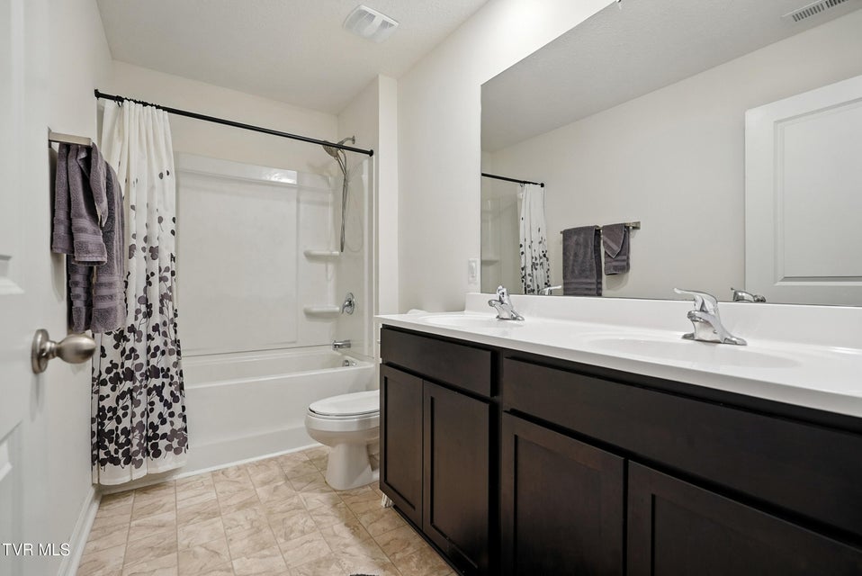 Photo #31: 1260 Valley Parke Drive