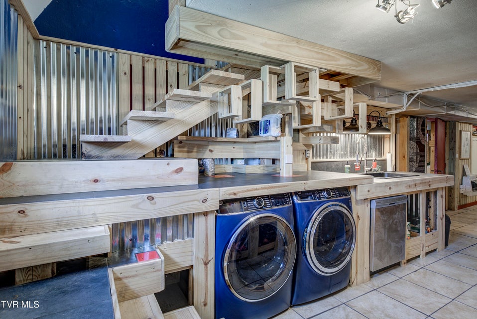 Photo #14: 304 Merry Drive