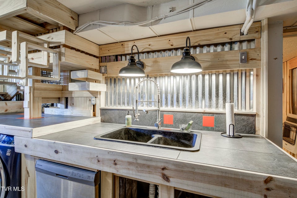 Photo #16: 304 Merry Drive