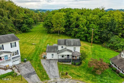 Photo #32: 684 Hallock Circle