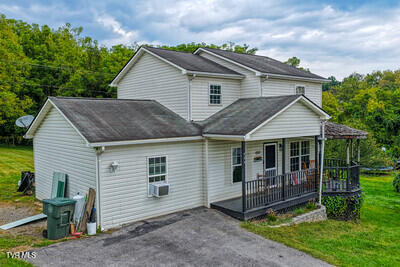 Photo #26: 684 Hallock Circle