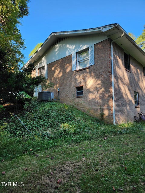 Photo #5: 6219 Laurel Grove Road