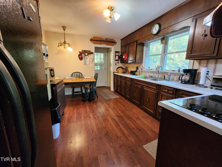 Photo #10: 6219 Laurel Grove Road