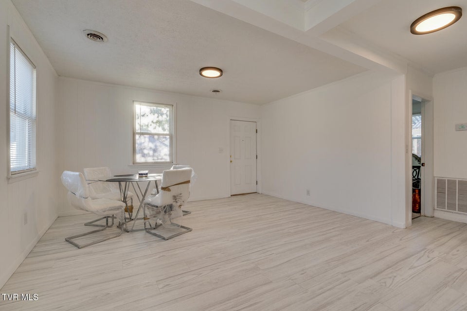 Photo #5: 1528 Carolina Avenue
