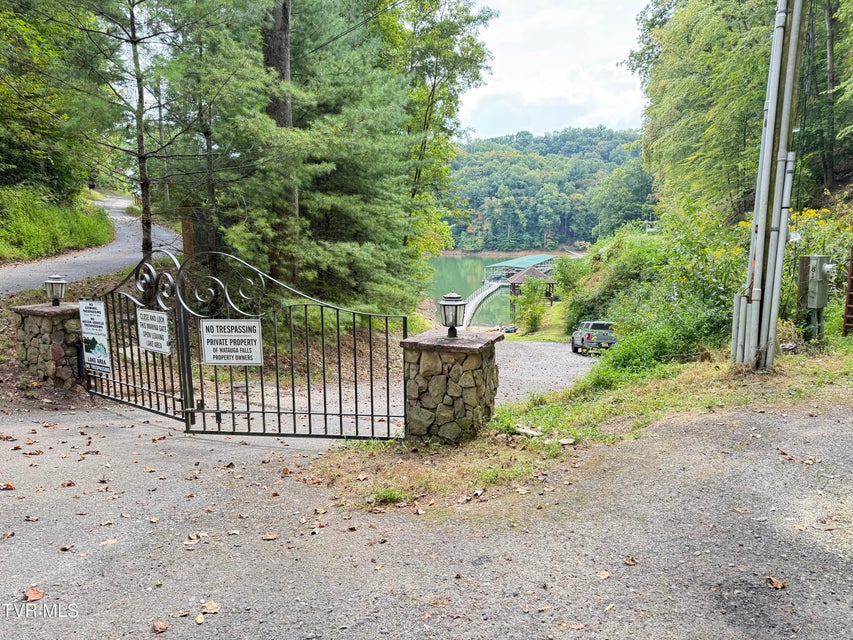 Photo #58: 236 Lakeside Drive