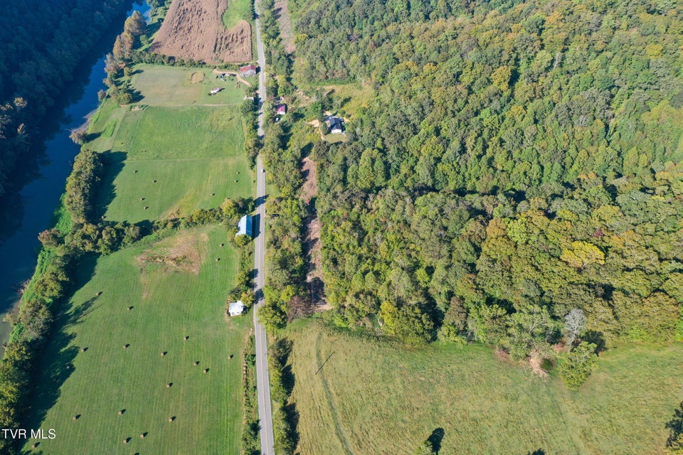 Photo #2: 1118 Tazewell Hwy