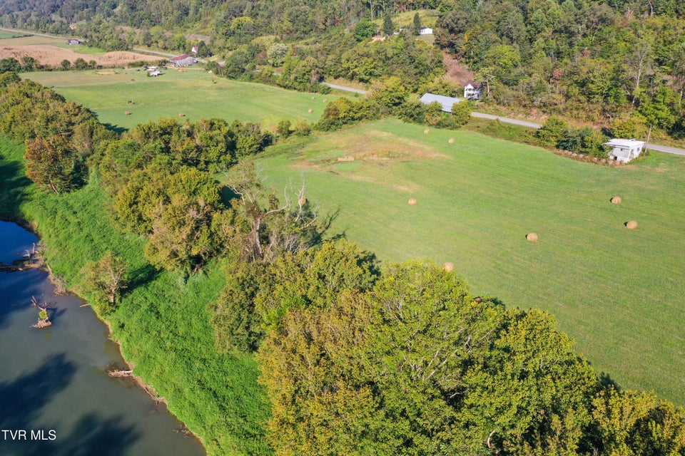 Photo #8: 1118 Tazewell Hwy