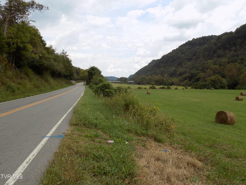 Photo #26: 1118 Tazewell Hwy