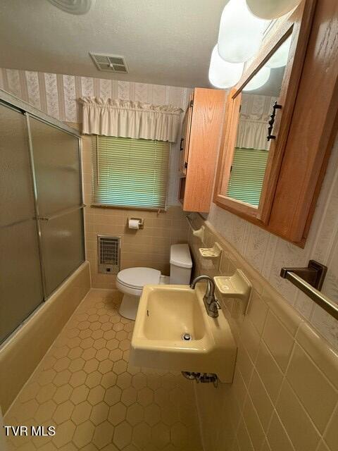 Photo #8: 18343 Westwood Drive 