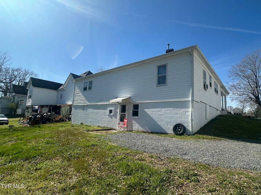 Photo #5: 926 Main Street