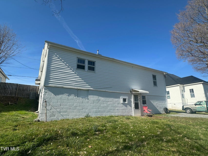 Photo #6: 926 Main Street