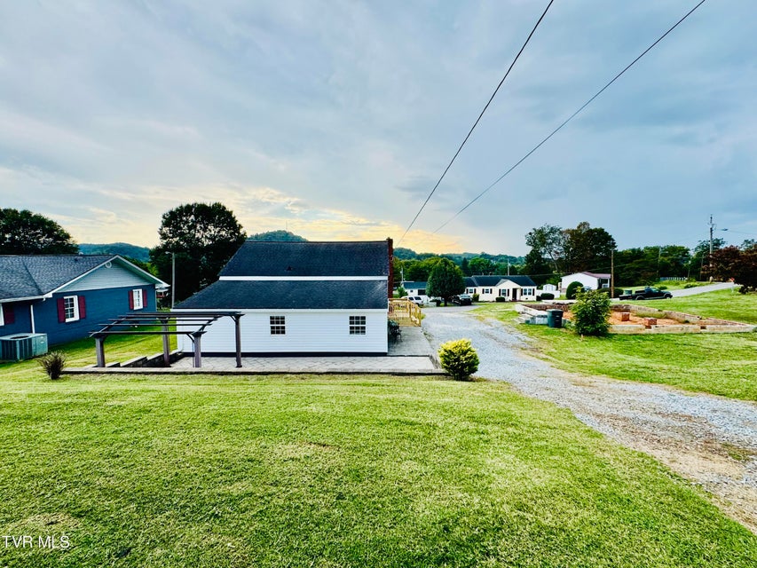 Photo #39: 910 Fairview Street