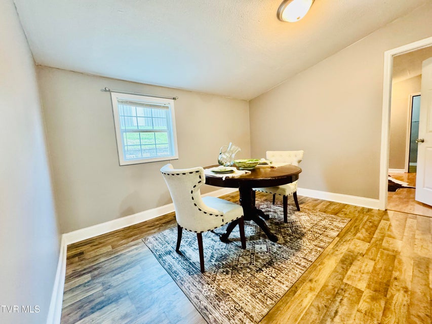 Photo #20: 910 Fairview Street