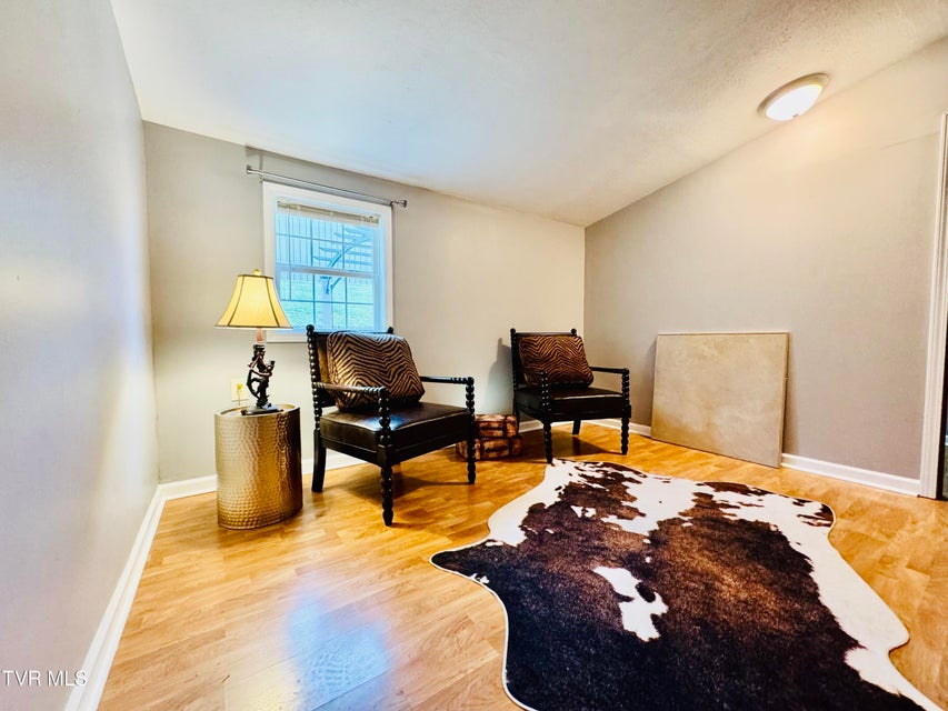 Photo #22: 910 Fairview Street