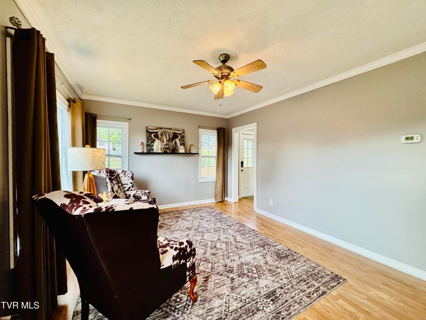 Photo #9: 910 Fairview Street