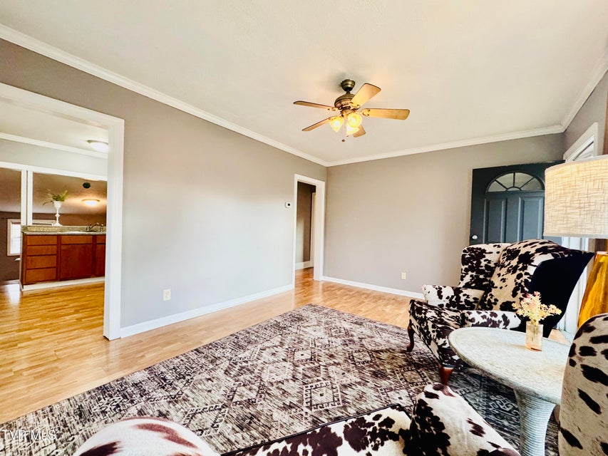 Photo #12: 910 Fairview Street